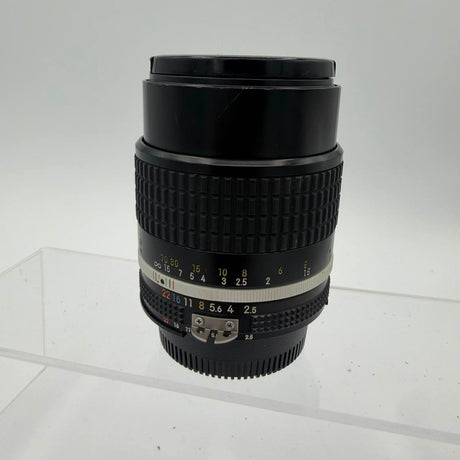 (USED) Nikkor 105mm F/2.5 Non Ai Telephoto Lens