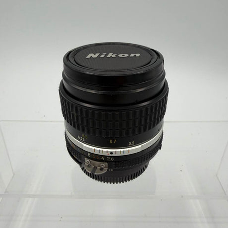 (USED) NIKKOR 28mm f/2.8