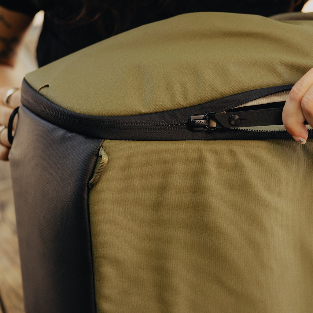 Everyday Backpack Zip | 20L | Kelp