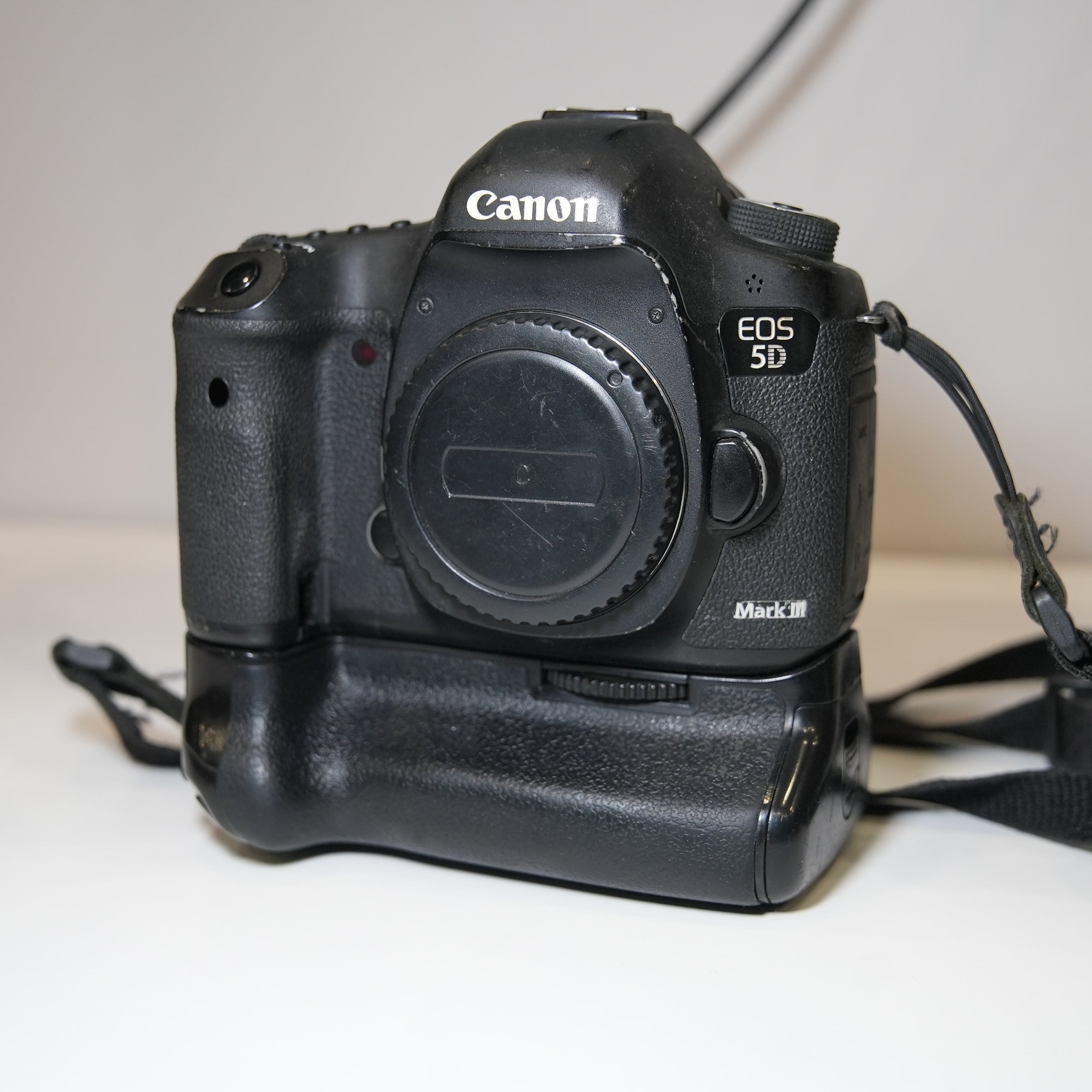 Genuine Canon EOS 5D Mark III DSLR Camera Neck Strap - Original