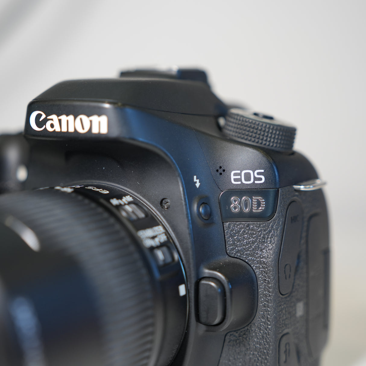 (USED) Canon EOS 80D DSLR Kit