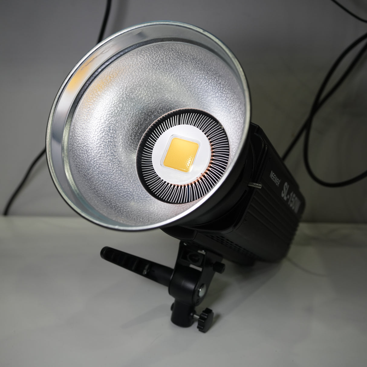 (USED) NEEWER SL-150W Continuous Bi-Color Light
