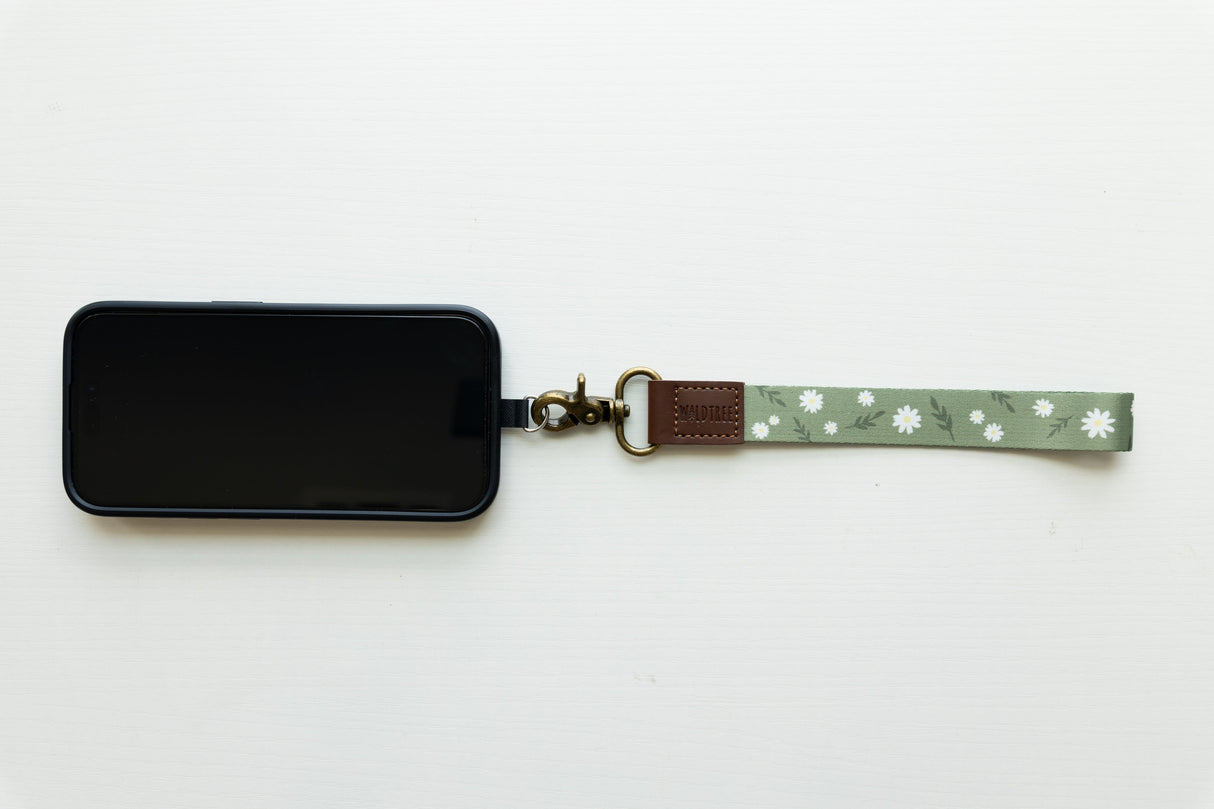 Daisy Wristlet Keychain