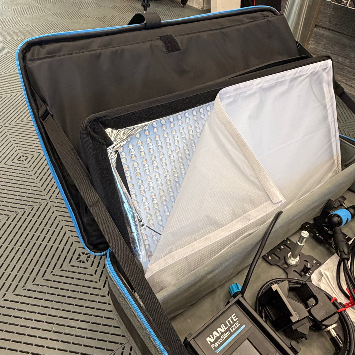 (USED) Nanlite PavoSlim 120C RGB LED Light Panel