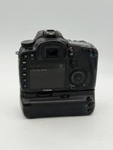 Used Canon EOS 7D w/ Battery Grip