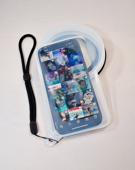Waterproof Case for Foldable Phones — Outex Phone Pro Kit