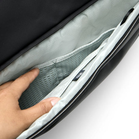 Travel Duffel | 80L | Black