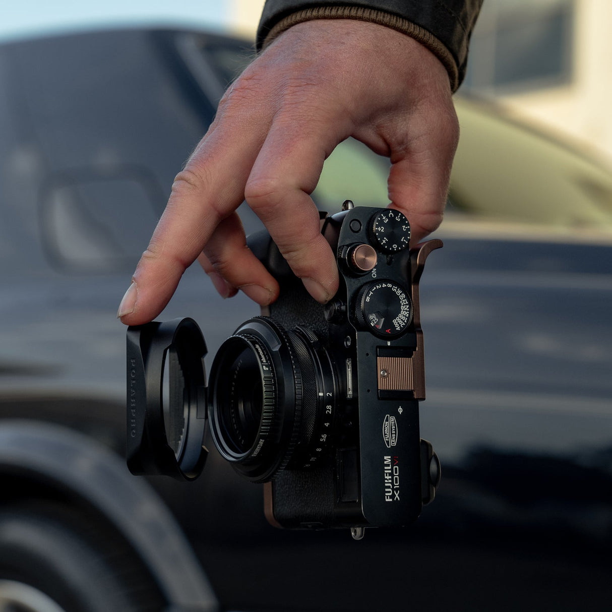 MagFlip - Fuji X100 Series