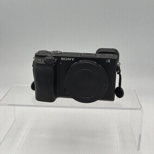 (USED) Sony Alpha a6400 Mirrorless Camera (Body) - 40k shutters