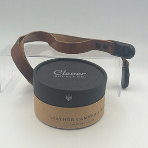 Used Peak design and Clever Camera straps kit