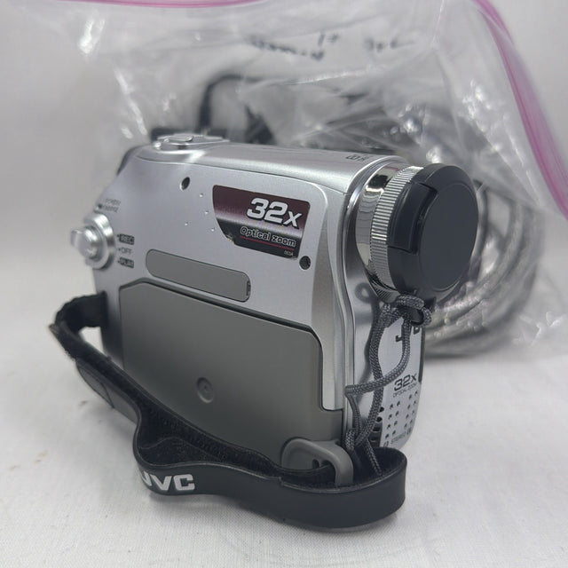 Used JVC GR-D370U Camcorder