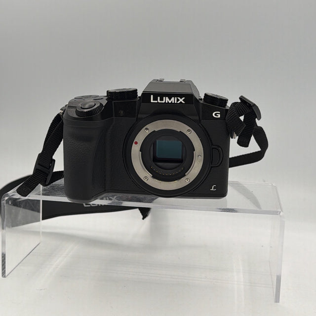 Used Panasonic Lumix DMC-G7 Camera