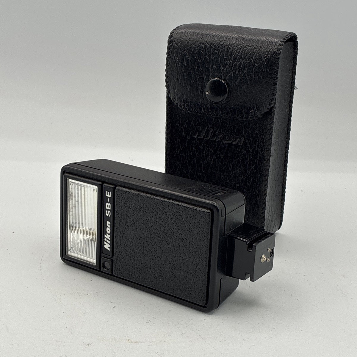 Used Nikon Speedlight SB-E