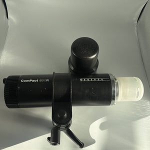 Used Profoto 2 Compact 600R with case