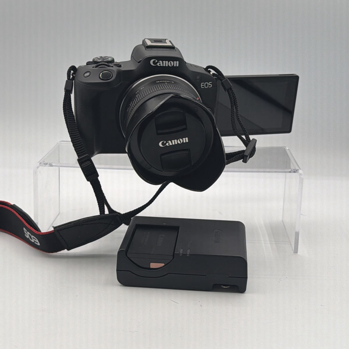 Used EOS R50 with Canon 18-45mm Camera