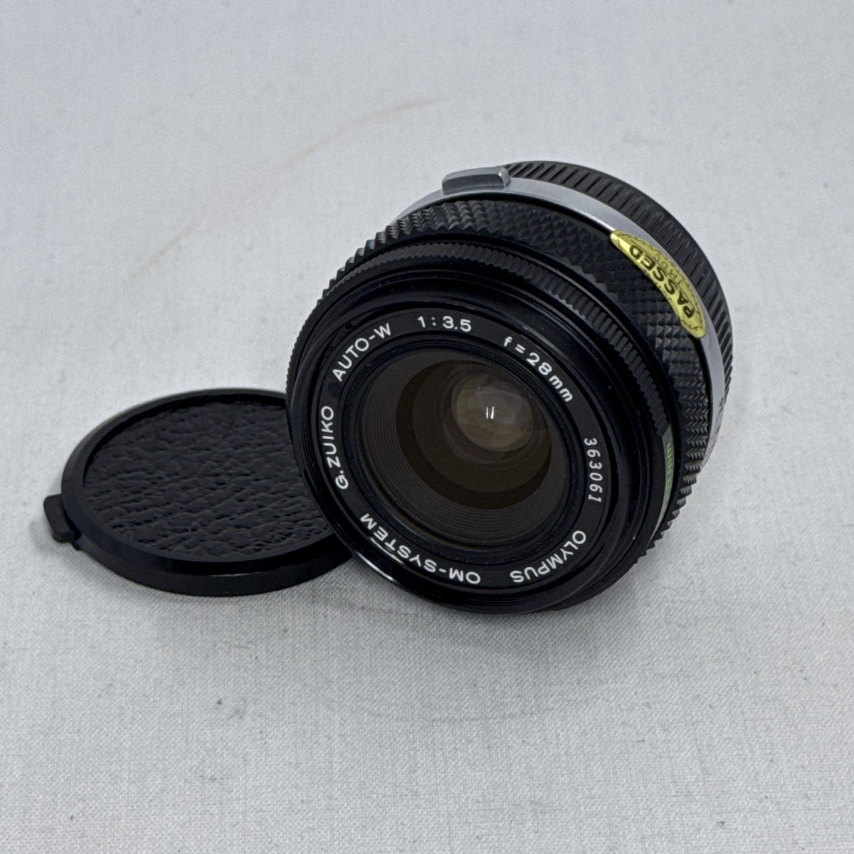 Used Olympus G.Zuiko Auto-W 28mm f/3.5 OM-System Lens