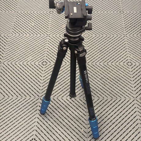 Used Benro Aero Tripod
