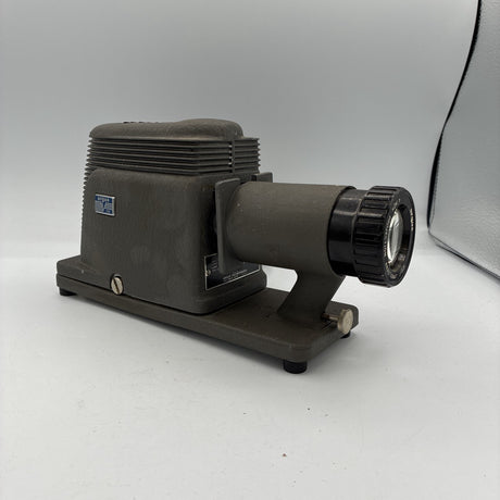 Used Argus Incorporated Slide Projector with 4-inch f/3.5 Anastigmat lens