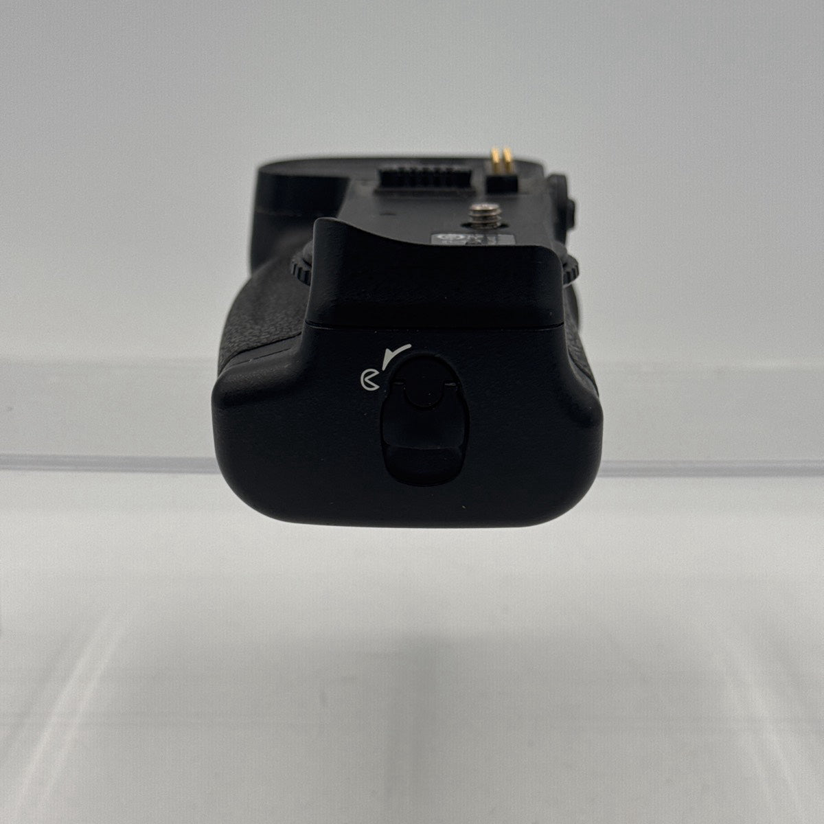 Used Nikon MB-D10