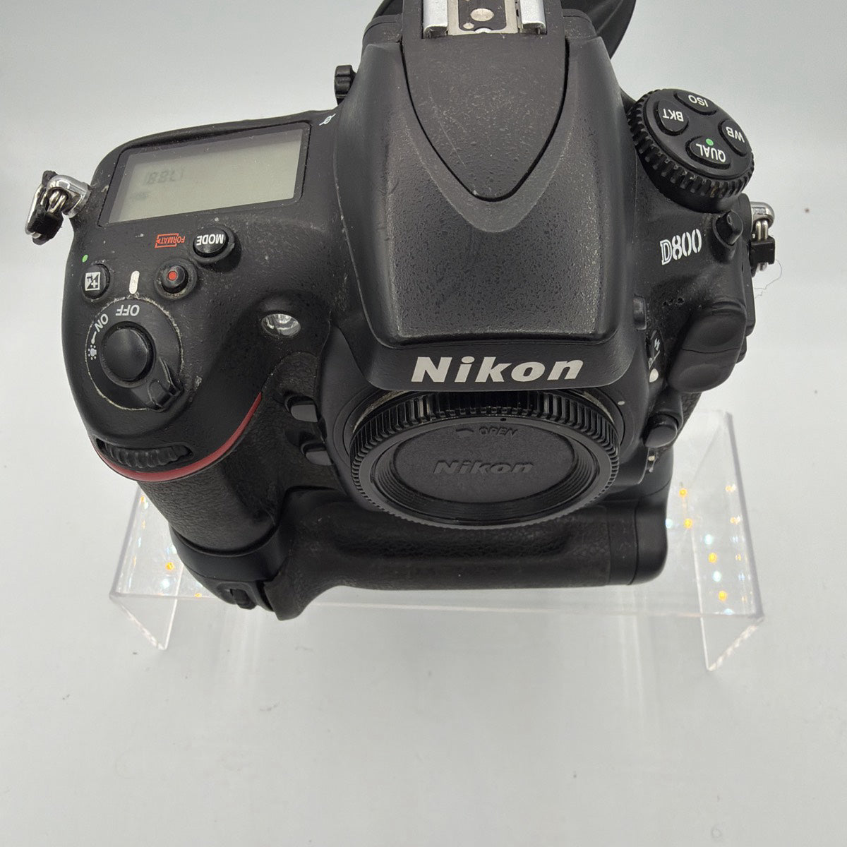 Used Nikon D800 with grip Camera