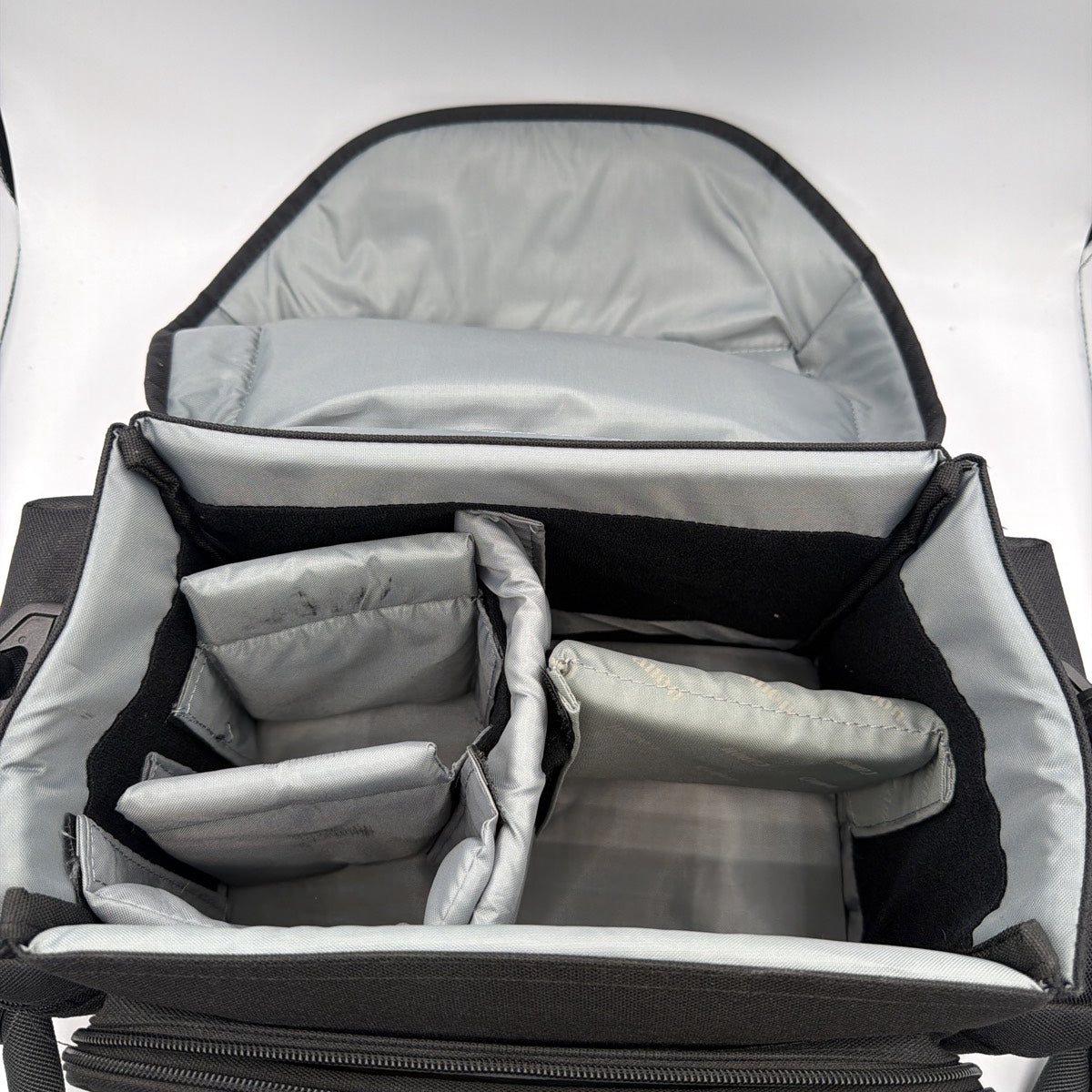 Used Canon Gadget Bag 2400