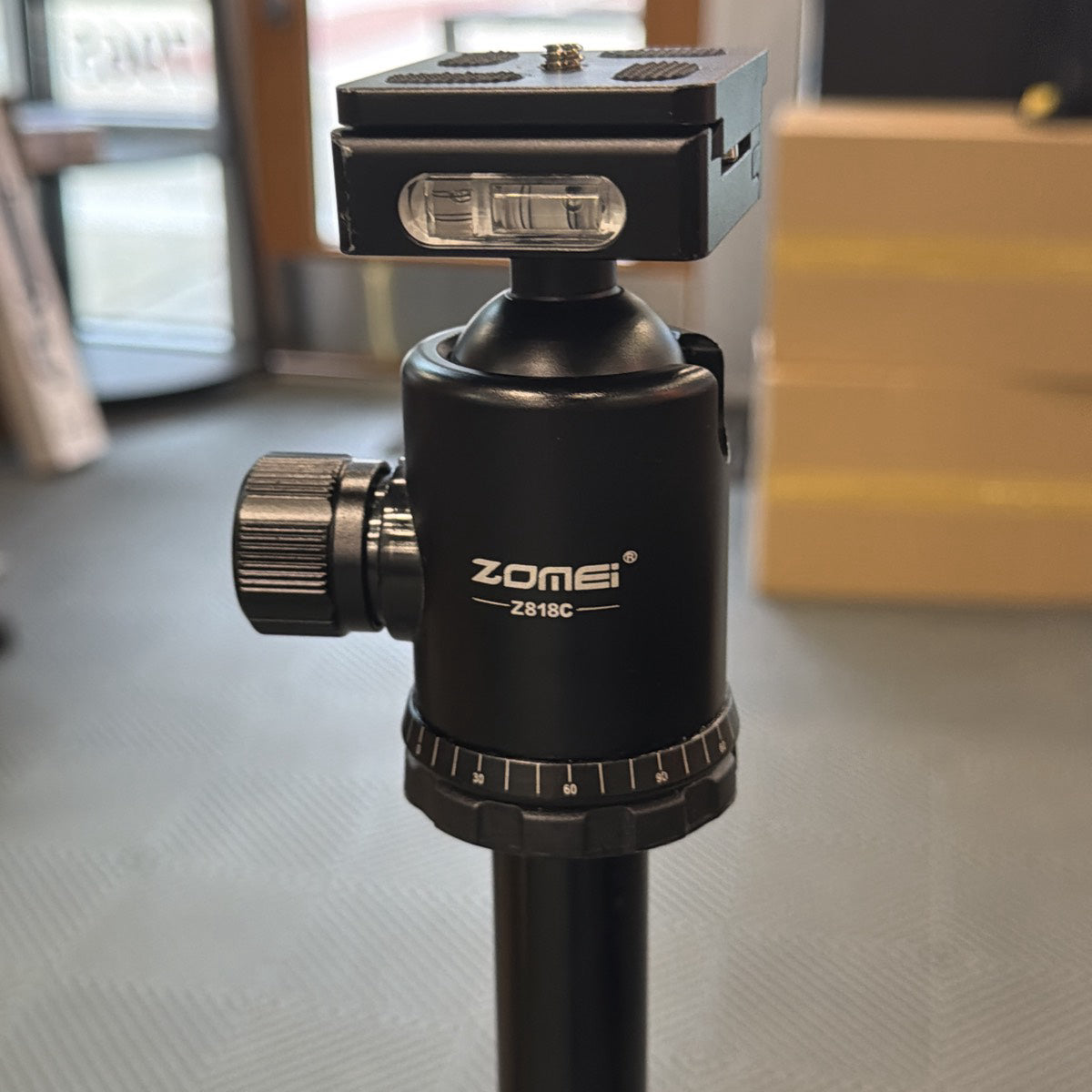 Used Zomei Z818C Tripod