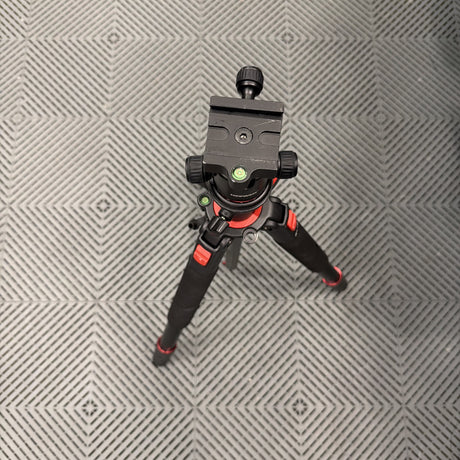 Used Neewer N284+G0 Tripod