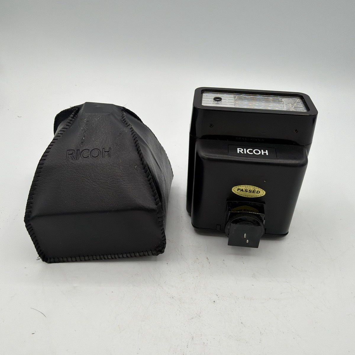 Used Ricoh XR Speedlite 240
