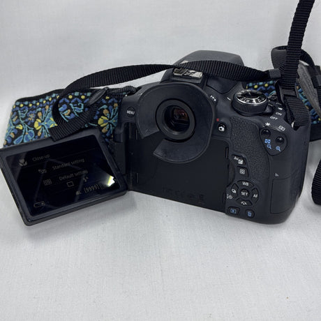 Used Canon EOS Rebel T6i Camera