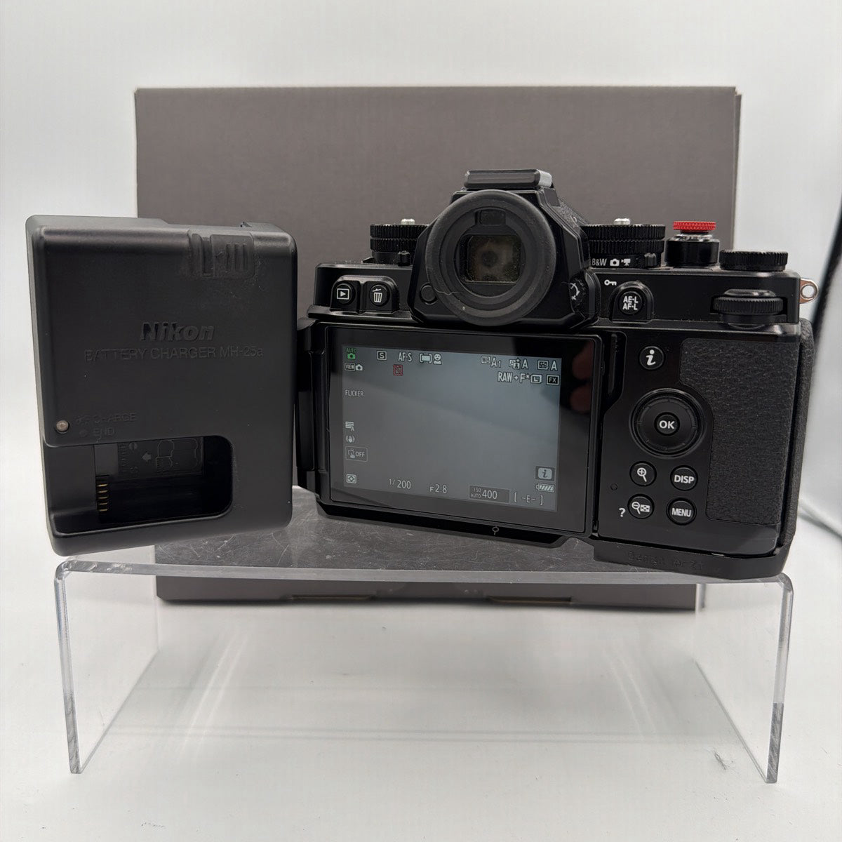 Used Nikon Zf with 40mm Camera