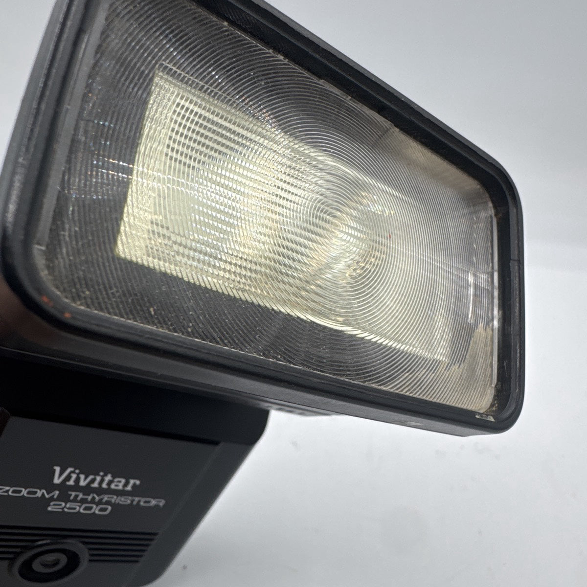 Used Vivitar Zoom Thyristor 2500 Flash