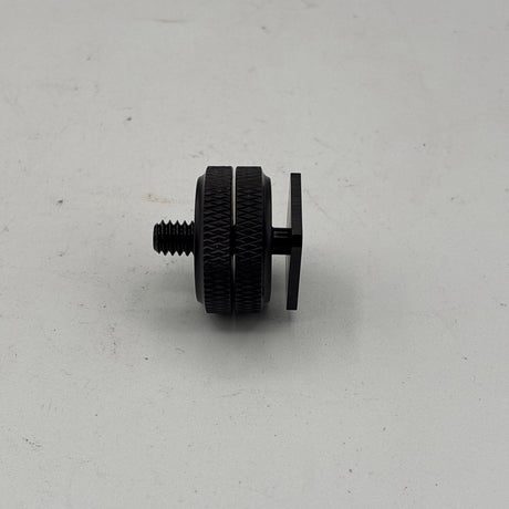Used Neewer 1/4 Flash Hot Shoe Adapter