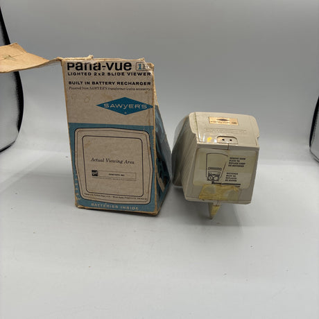 Used Sawyers Pana-Vue 1R Lighted 2x2 Slide Viewer