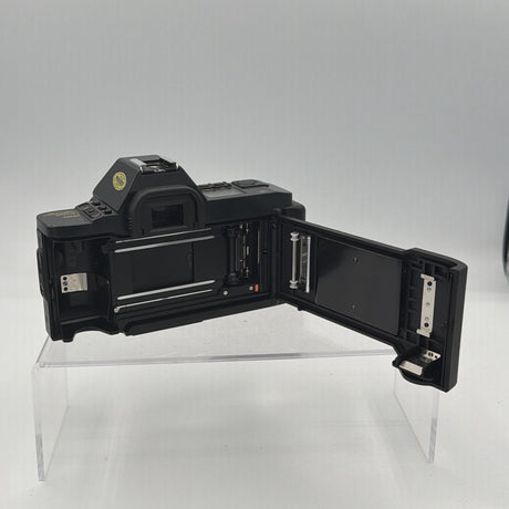 Used Canon T70 Camera