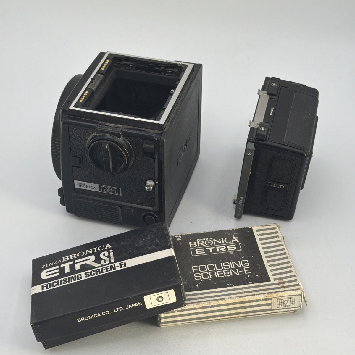 Used Zenza Bronica ETRSi with 75mm f/2.8 Zenxanon Lens and Multiple Film Backs Camera