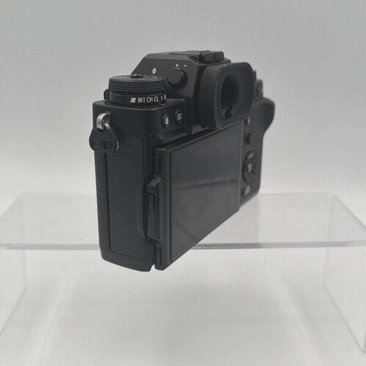 Used Fujifilm X-T3 with 28mm F4.5 Lens Camera