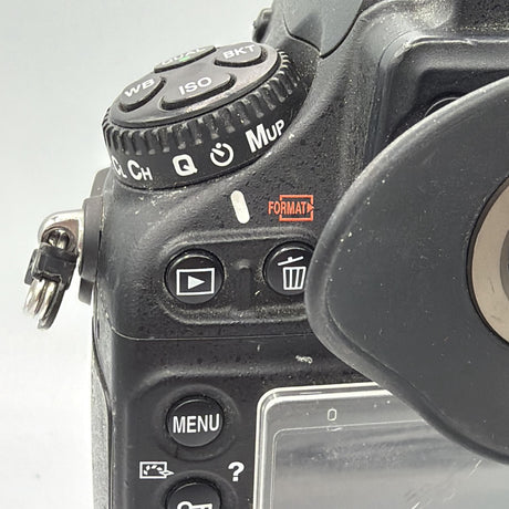 Used Nikon D800 with grip Camera
