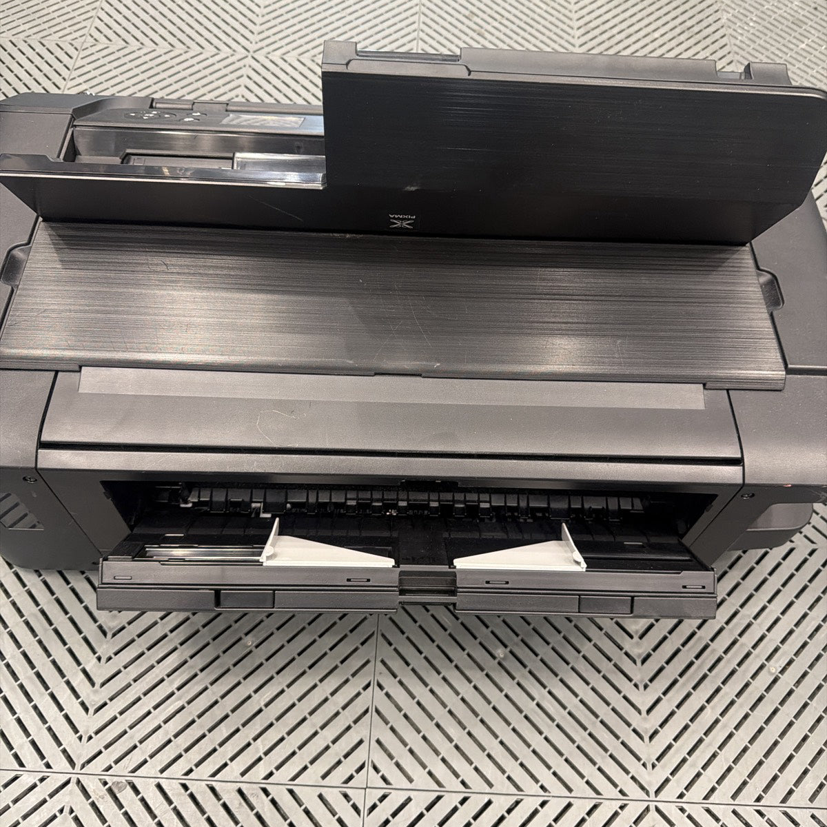 Used Canon PIXMA PRO-200 (POWER CORD MISSING)
