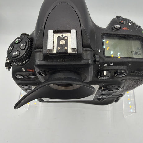 Used Nikon D800 with grip Camera