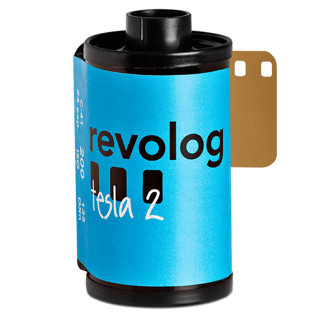 Revolog Tesla 2 400 35mm Film — 36 Exposures