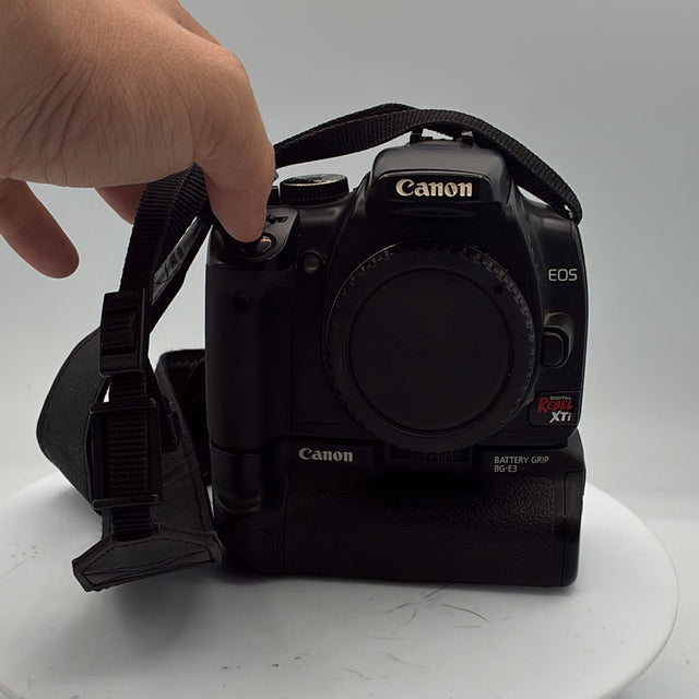 Used Canon EOS Digital Rebel XTi Camera