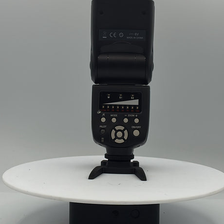 Used Yongnuo Speedlite YN560