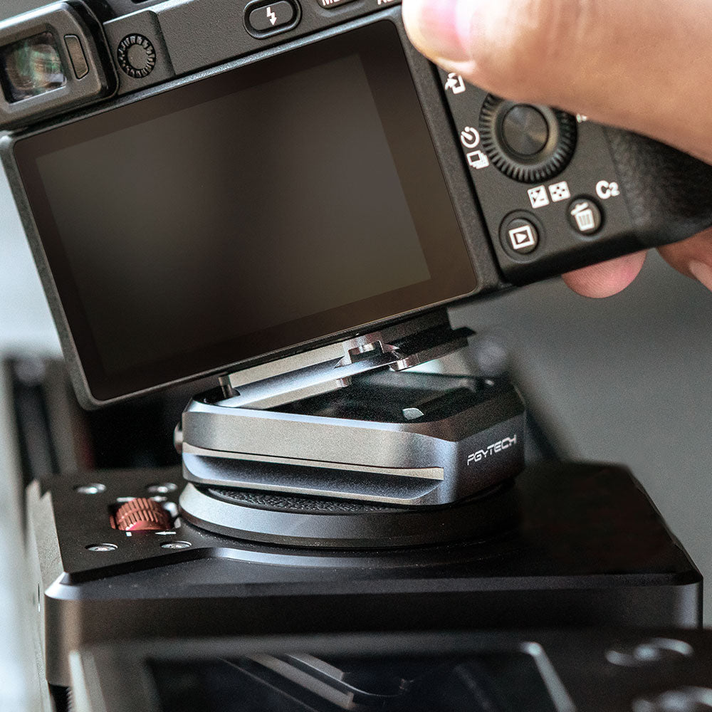 snaplock plate adapter with arca swiss connector display